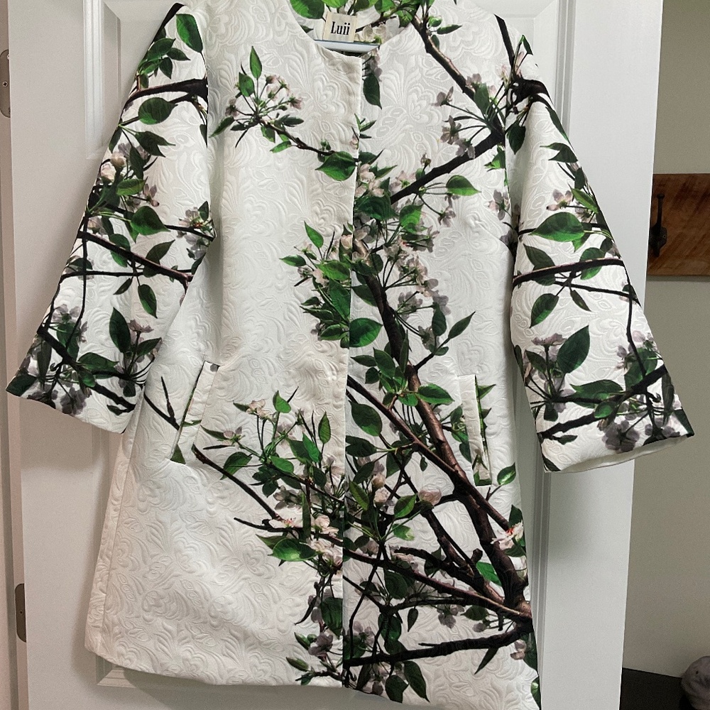 LUII jacket Size Medium. Worn one time.